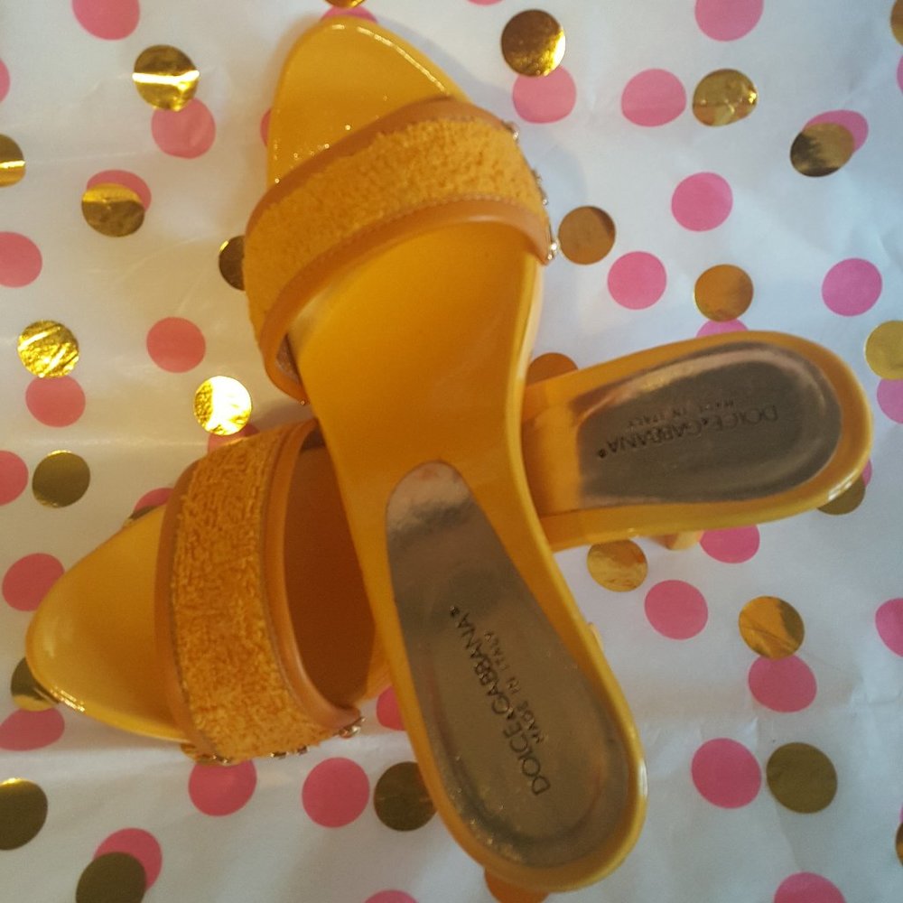 DOLCE & GABBANA-  -2.5 "KITTEN HEEL SLIDE/MULES 36/5